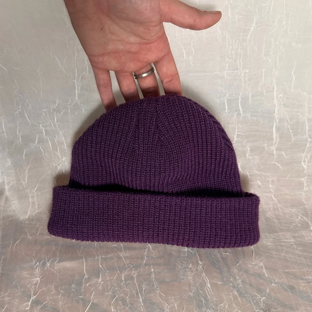 3/$20 💥 Kids‎ Panda Patch Purple Beanie Hat NWOT